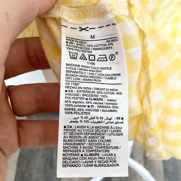 Old Navy off the shoulder yellow and white shirt - Picture 5 of 5